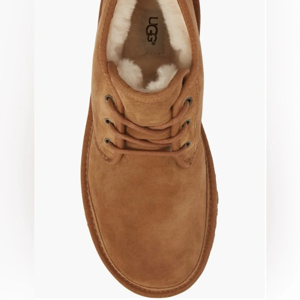 UGG Neumel Chukka Boots in Chestnut Size 9